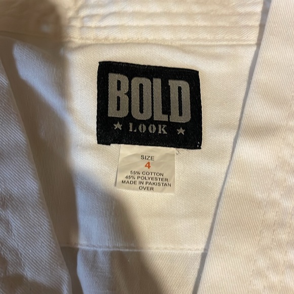 BOLD Karate uniform - Picture 2 of 9